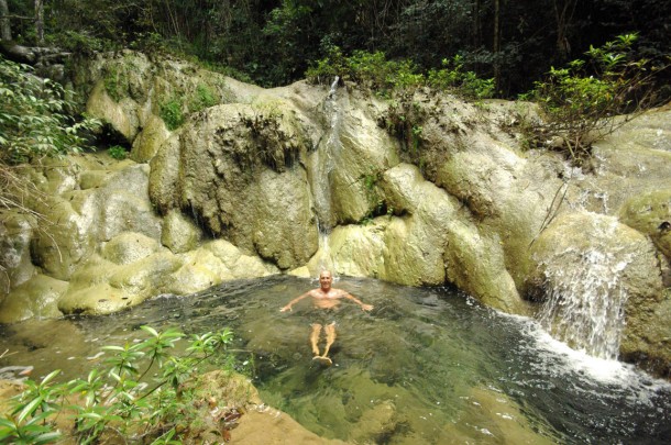 20 Person Cold Tub at Better in Belize Ecovillage